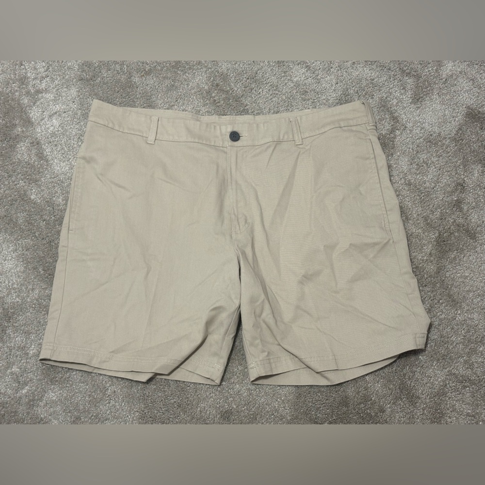 Columbia Men’s Khaki Shorts Size 40W